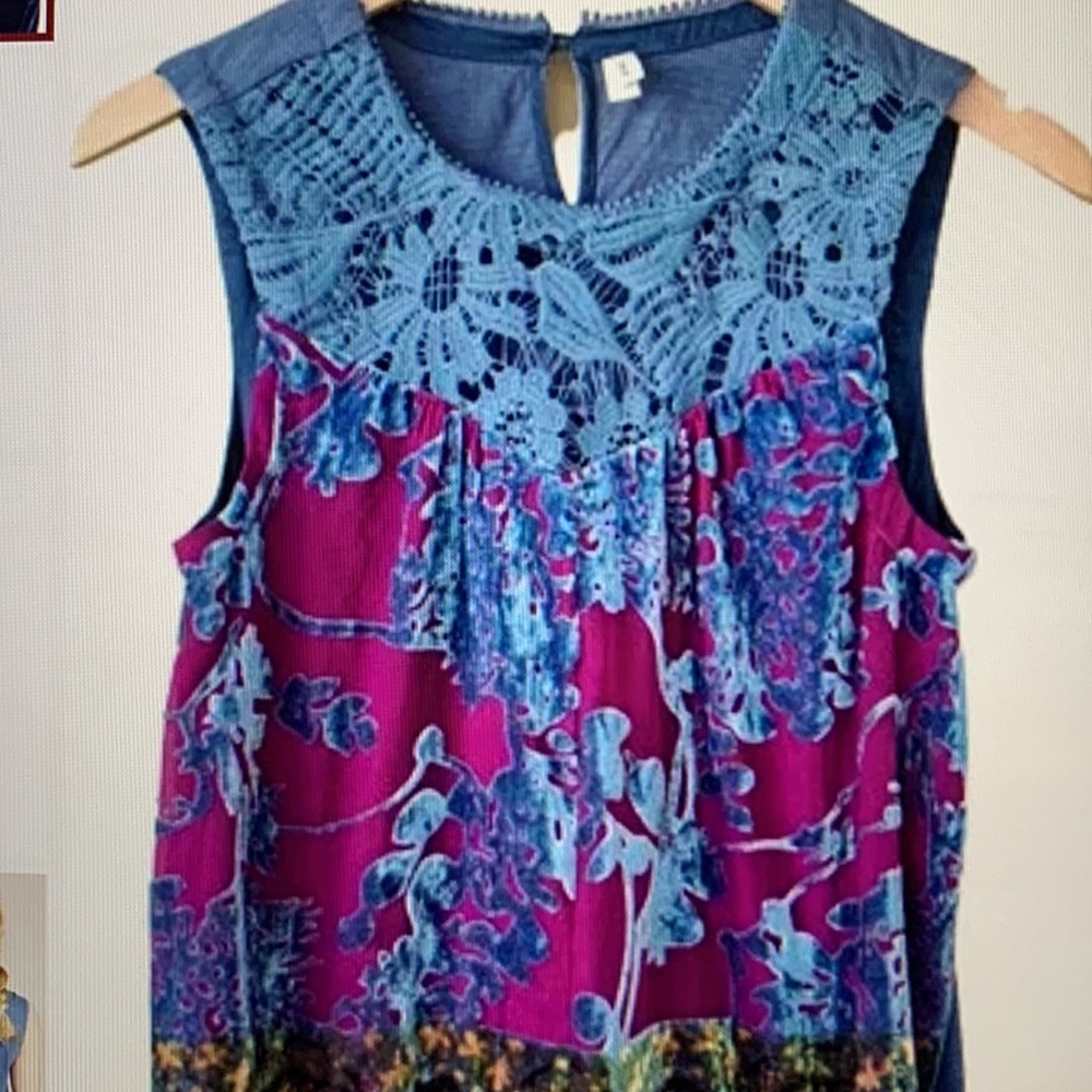 Anthropologie TINY brand. Sleeveless with drawstring waist. Size small.